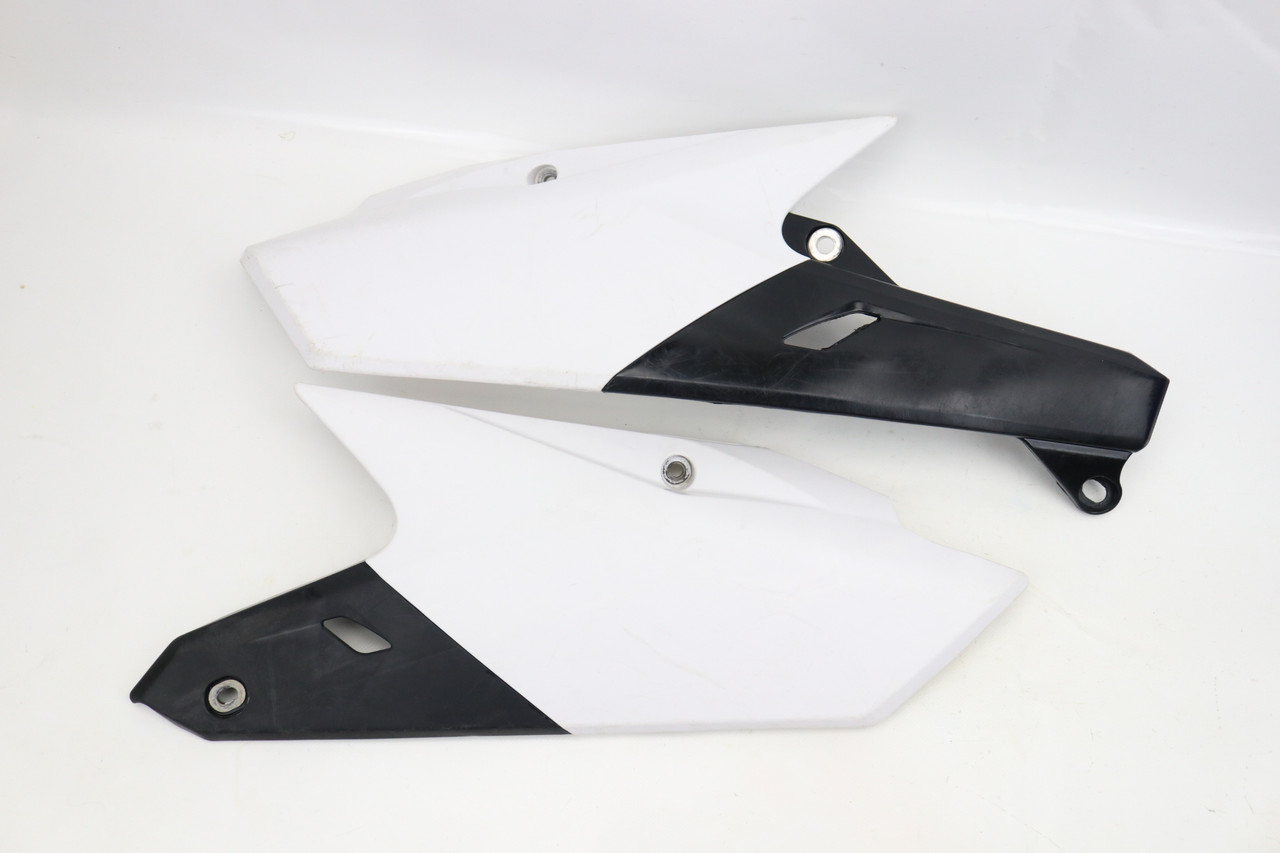 YZF / WRF 14–19 Side Panels Plastics Yamaha 1SL-21710-00-00 #297