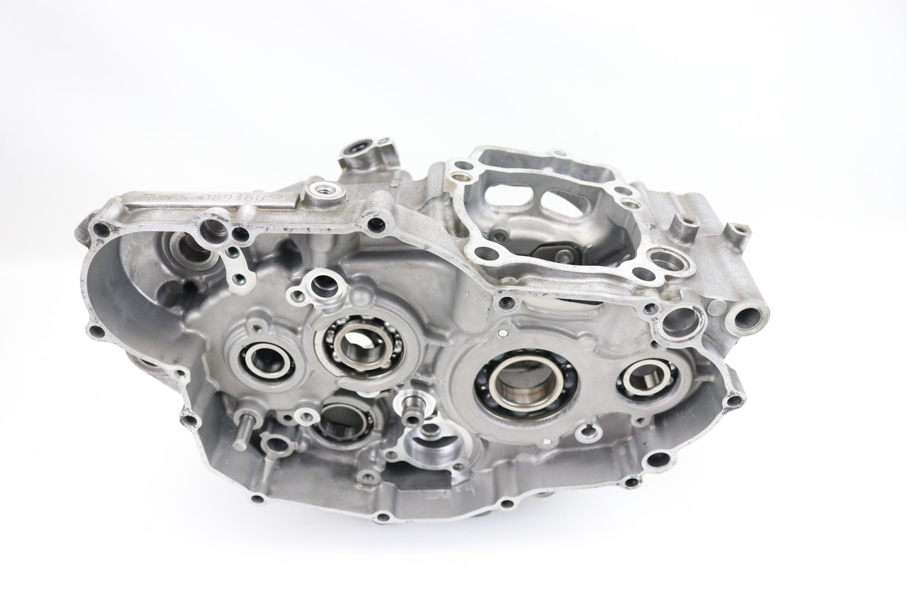 YZ250F 2007–2009 Crankcase Set Engine Cases Yamaha 5XC-15100-21-YX #300
