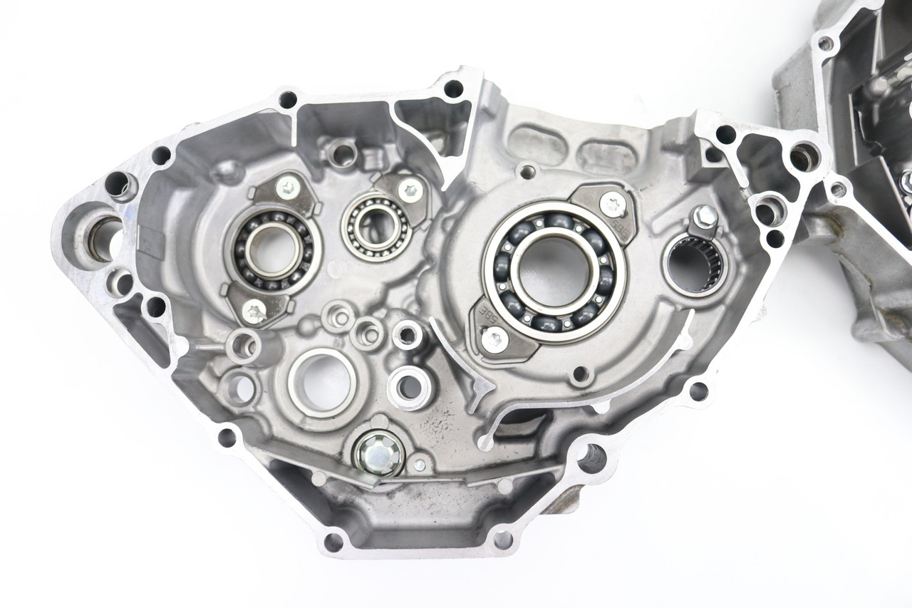 YZ250F 2007–2009 Crankcase Set Engine Cases Yamaha 5XC-15100-21-YX #300