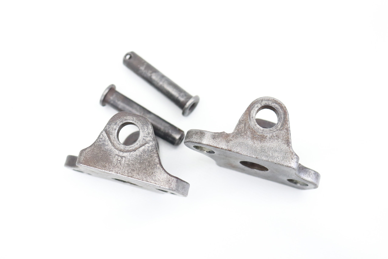 YZ250F 06–13 YZ450F 06–09 Footpeg Brackets RH & LH Yamaha 1C3-21447-10-00 #300