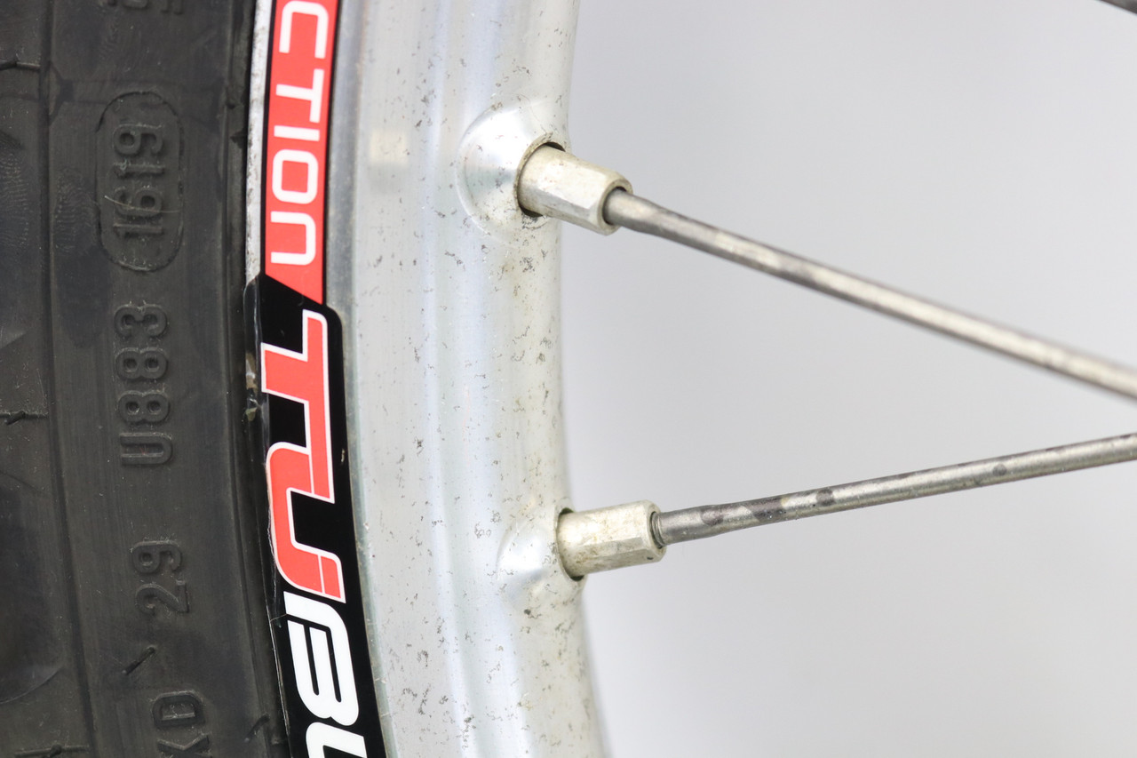 125-450 SX SX-F 2011-2012 Front Wheel Assembly KTM 77109001044 #303