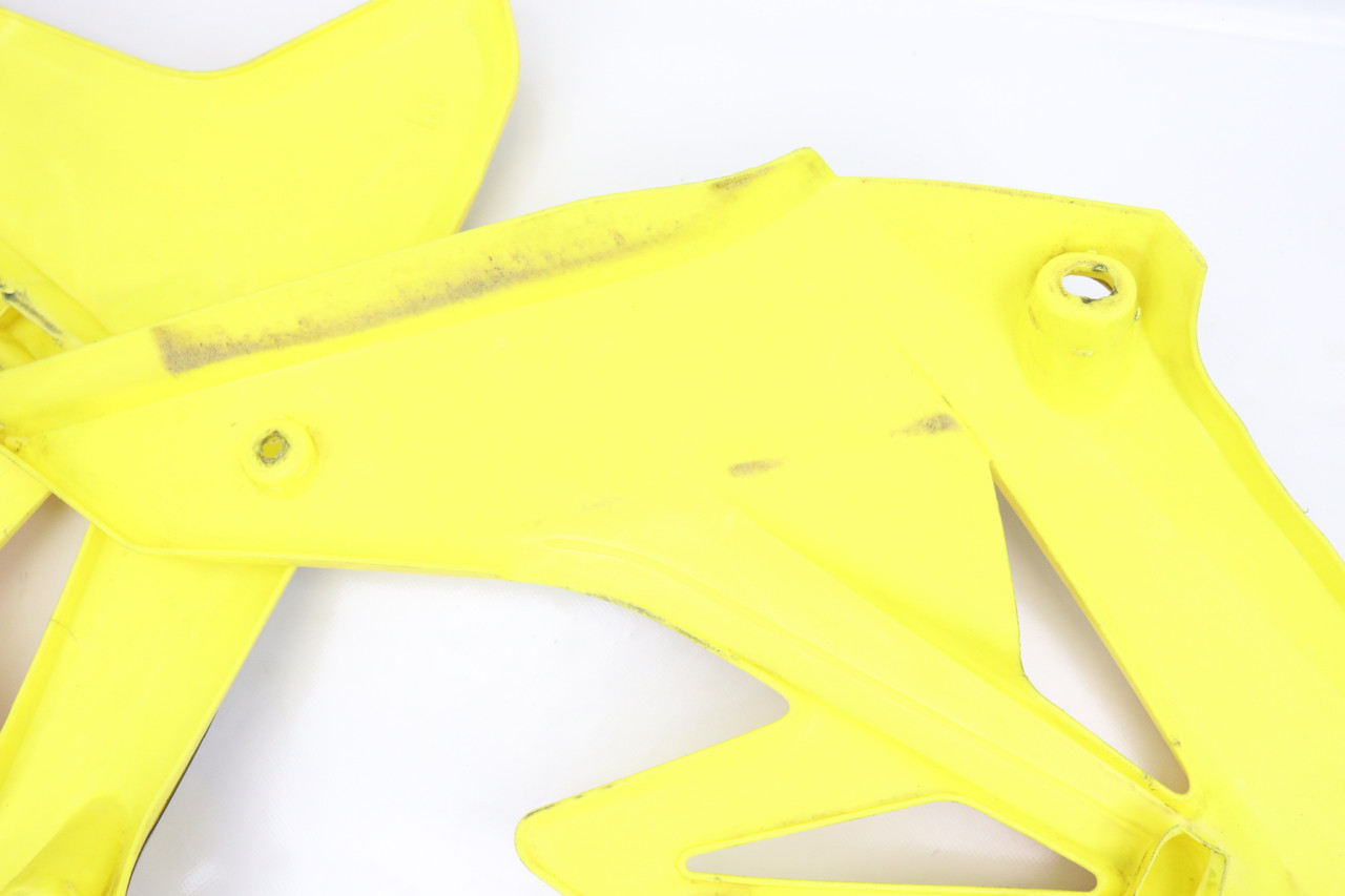 RM-Z250 2007–2009 Radiator Shrouds Plastics Pair Suzuki 17761-10H00-YU1 #308