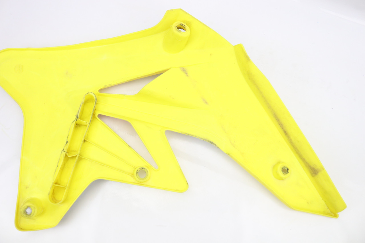 RM-Z250 2007–2009 Radiator Shrouds Plastics Pair Suzuki 17761-10H00-YU1 #308