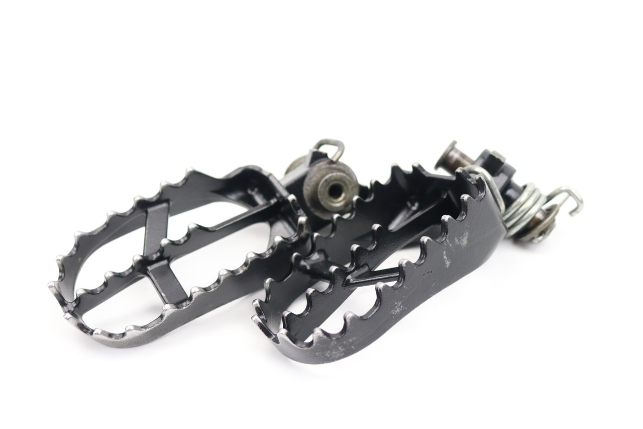 YZ65 20–25 YZ85 08–25 Footrests LH+RH Footpegs & Pins Yamaha 5ET-27411-00-00 #310