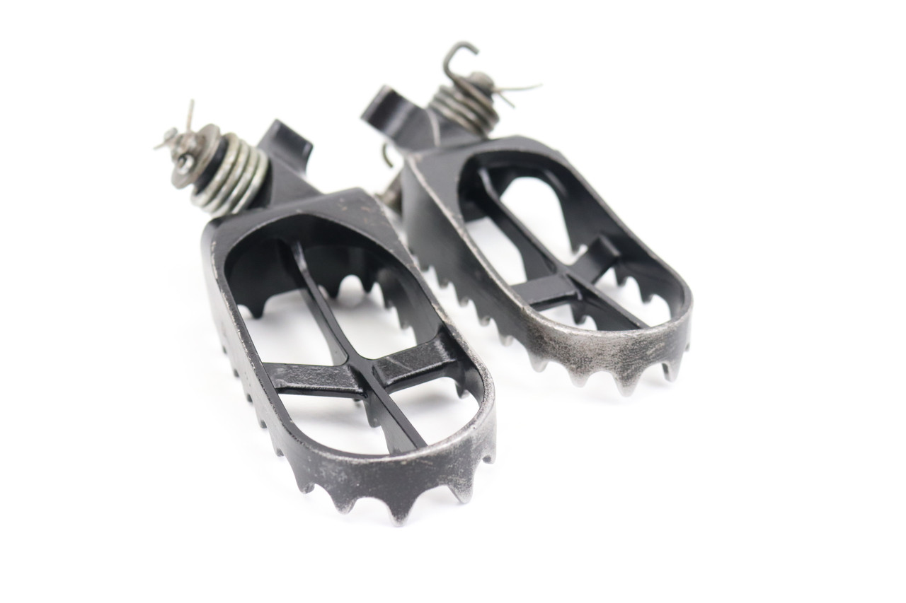YZ65 20–25 YZ85 08–25 Footrests LH+RH Footpegs & Pins Yamaha 5ET-27411-00-00 #310