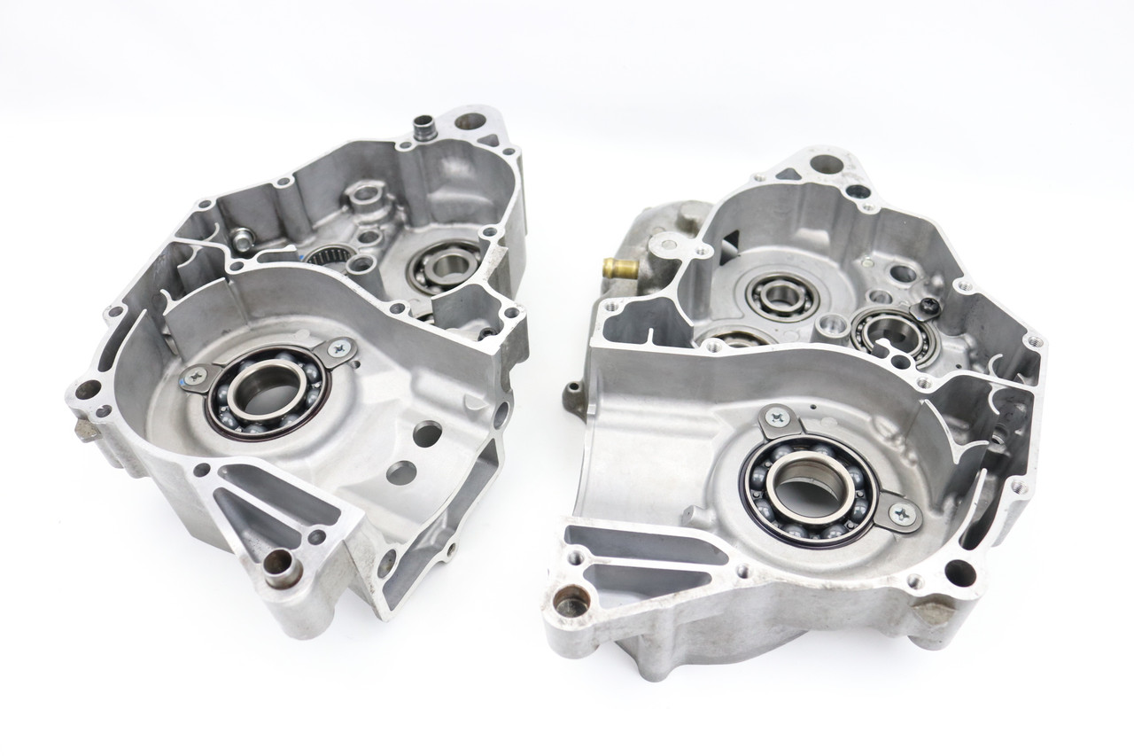 RM-Z250 2007–2009 Crankcase Set Engine Cases Suzuki 11300-10882 #308