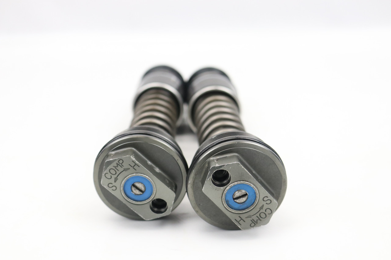 RM-Z250 2008–2009 Fork Top Cap Adjusters Pair Suzuki 51351-10H10 #308