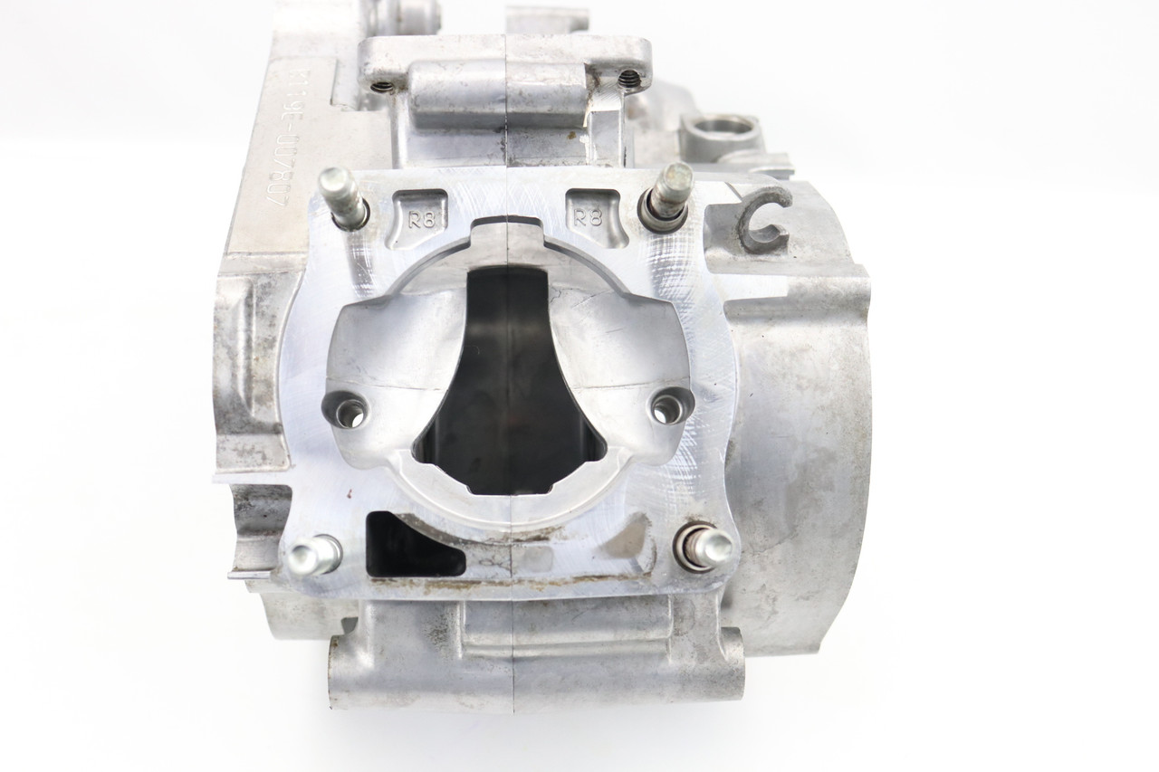 YZ65 2018–2025 Crankcase Set Engine Cases Yamaha BR8-15121-00-00 #310