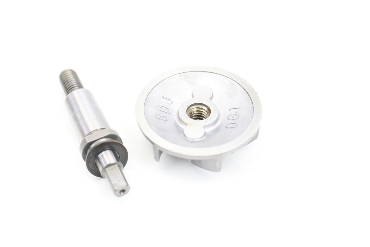 WR426F 01-02 YZ426F 00-02 Water Pump Impeller & Shaft Yamaha 5GR-12458-00-00 #307A