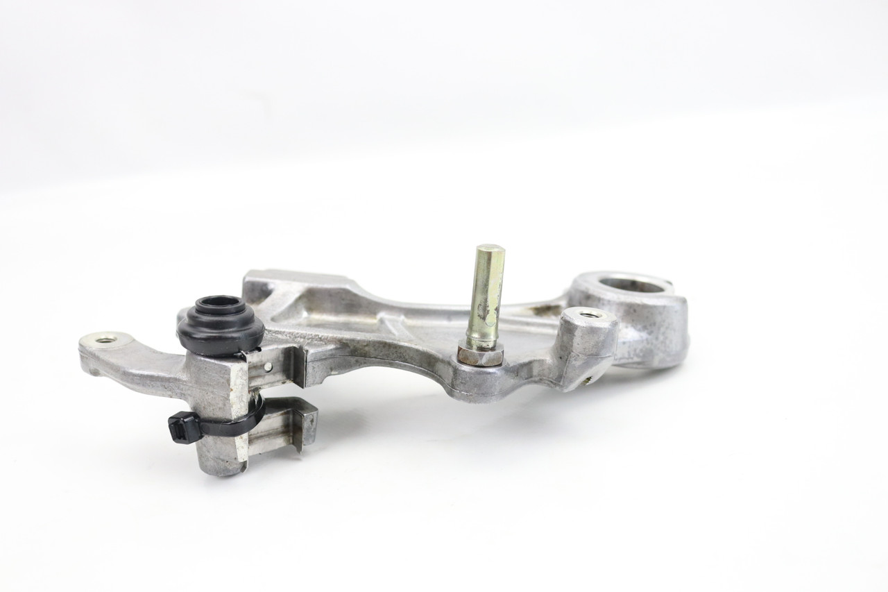 YZ426F 00–01 WR426F 2001 Rear Brake Caliper Bracket Yamaha 5GR-2580W-00-00 #307