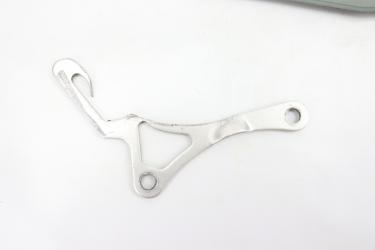 YZ426F 00–02 WR426F 01–02 Front Sprocket Cover Yamaha 5BE-17466-10-00 #307