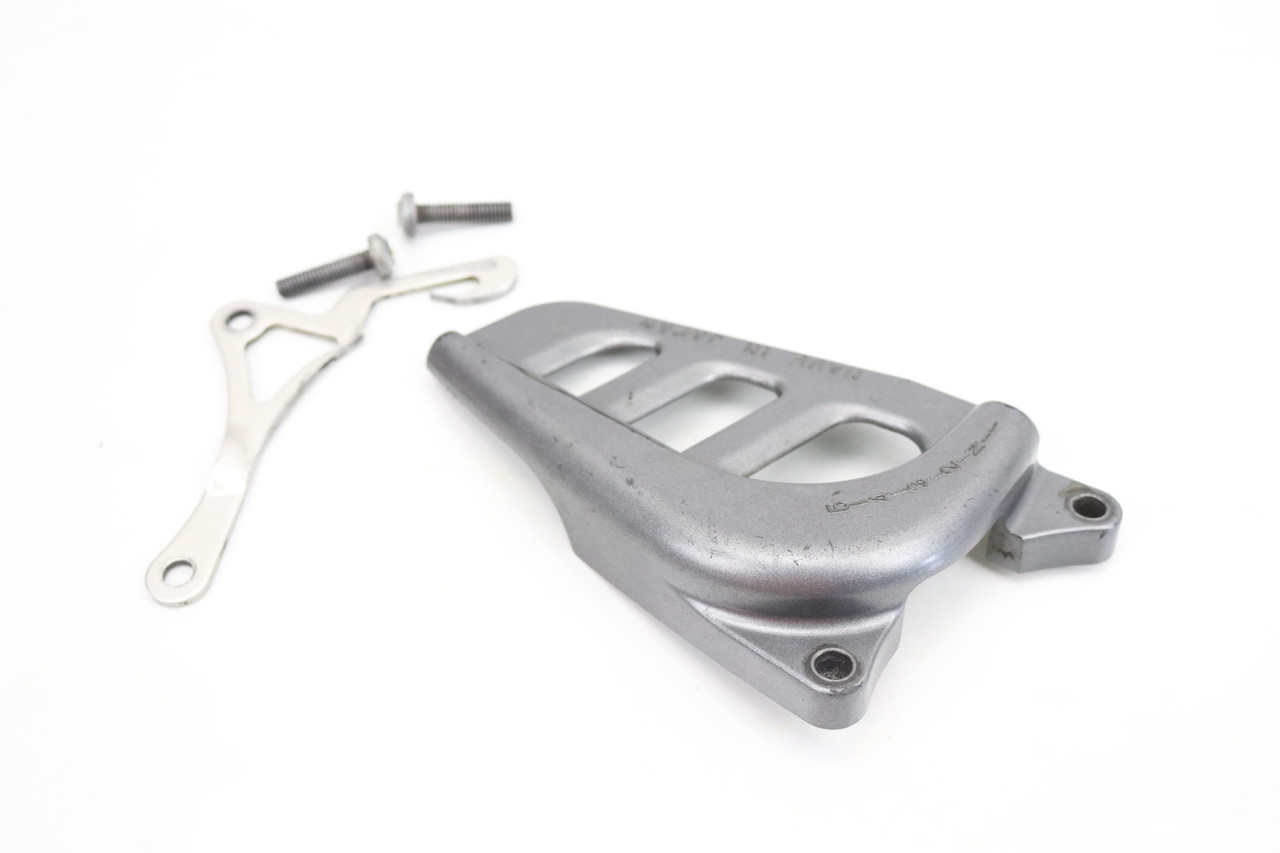 YZ426F 00–02 WR426F 01–02 Front Sprocket Cover Yamaha 5BE-17466-10-00 #307