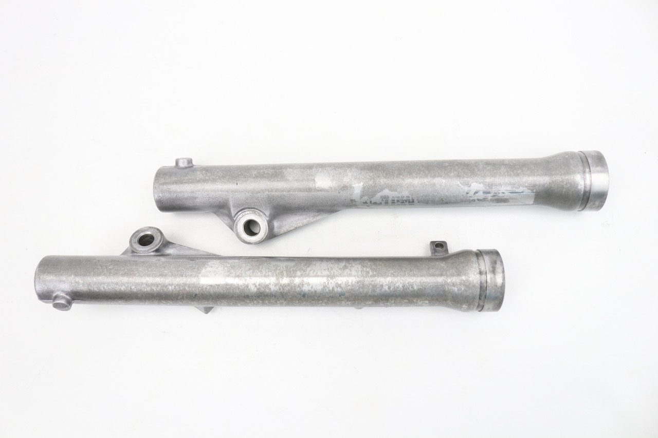 XR80R 90-00 XR100R 90-00 Front Fork Lower Cases Pair Honda 51520-GN1-762 #301