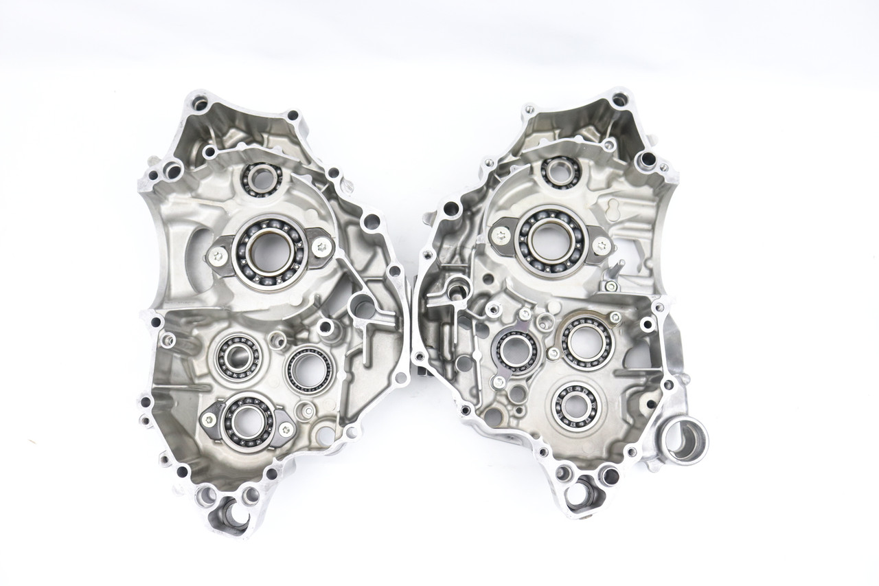 YZ250F 2019–2025 Crankcase Set Engine Cases Yamaha B7B-15100-19-00 #314