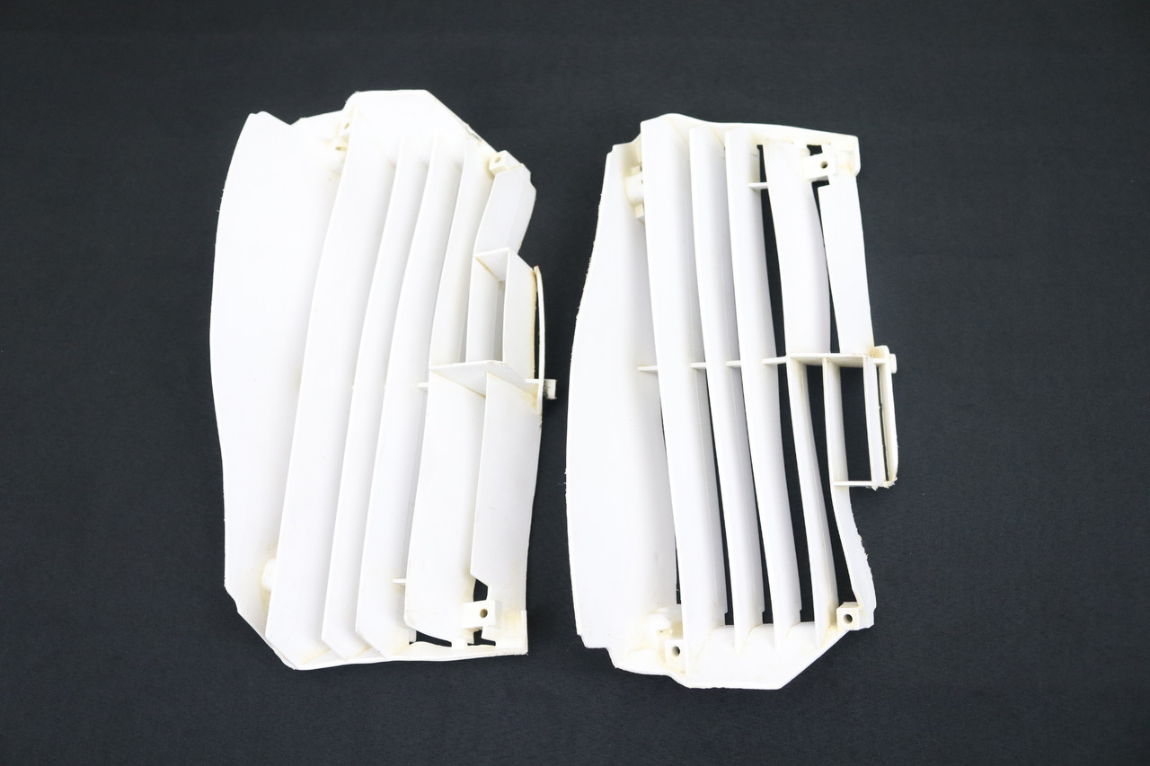 WRF / YZF 18-21 Radiator Louver Fins Pair Left & Right Yamaha BR9-2172A-00-00 #314