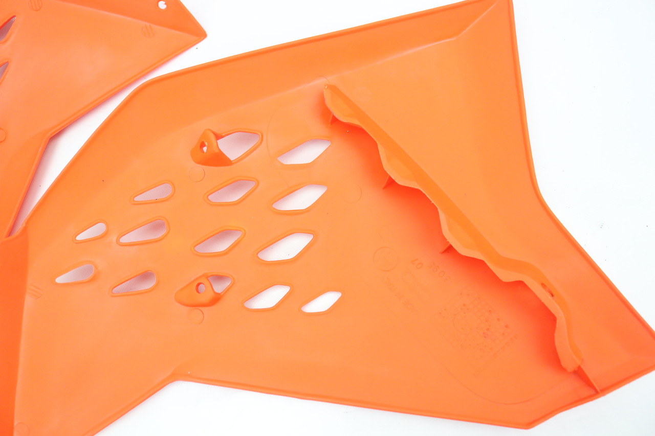 250-450 SX-F 2009 Tank Shrouds Tank Plastics Pair Aftermarket #315