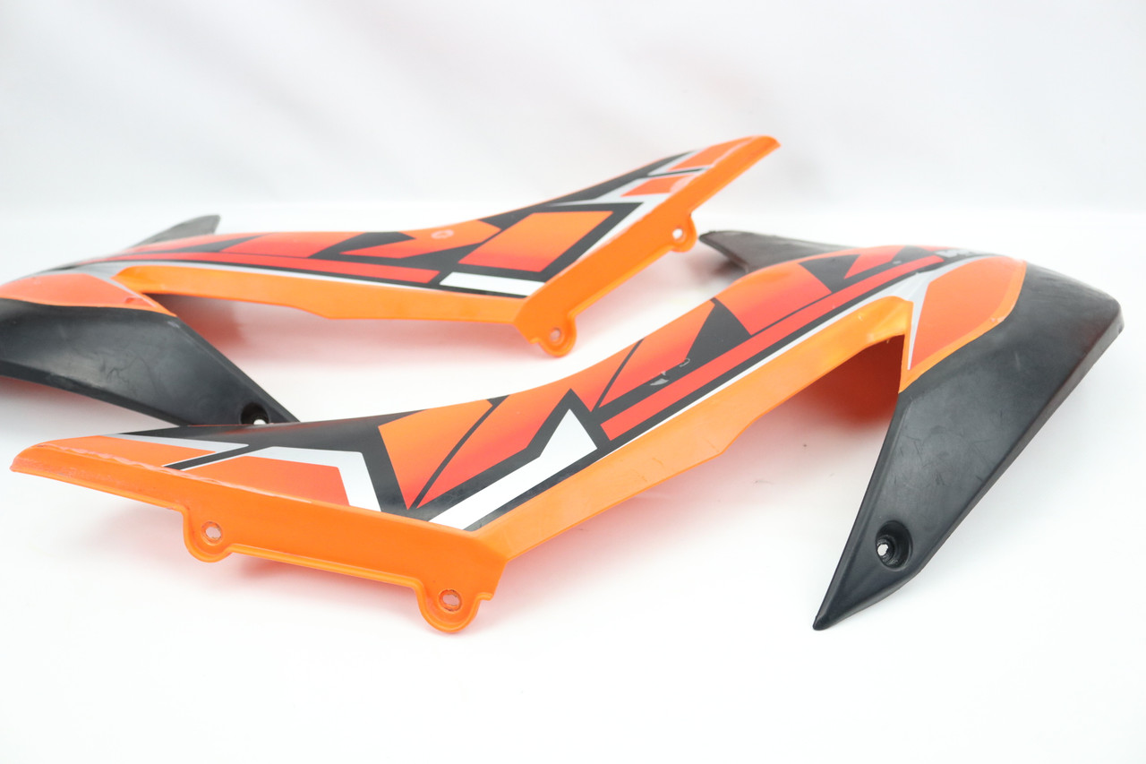 125-450 SX SX-F XC-F 2014 Tank Shrouds Tank Plastics Pair KTM 7770805400004C #316