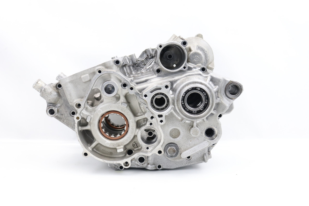 250 SX-F XC-F EXC-F 2012-2013 Crankcase Set Engine Cases KTM 77130000244 #316
