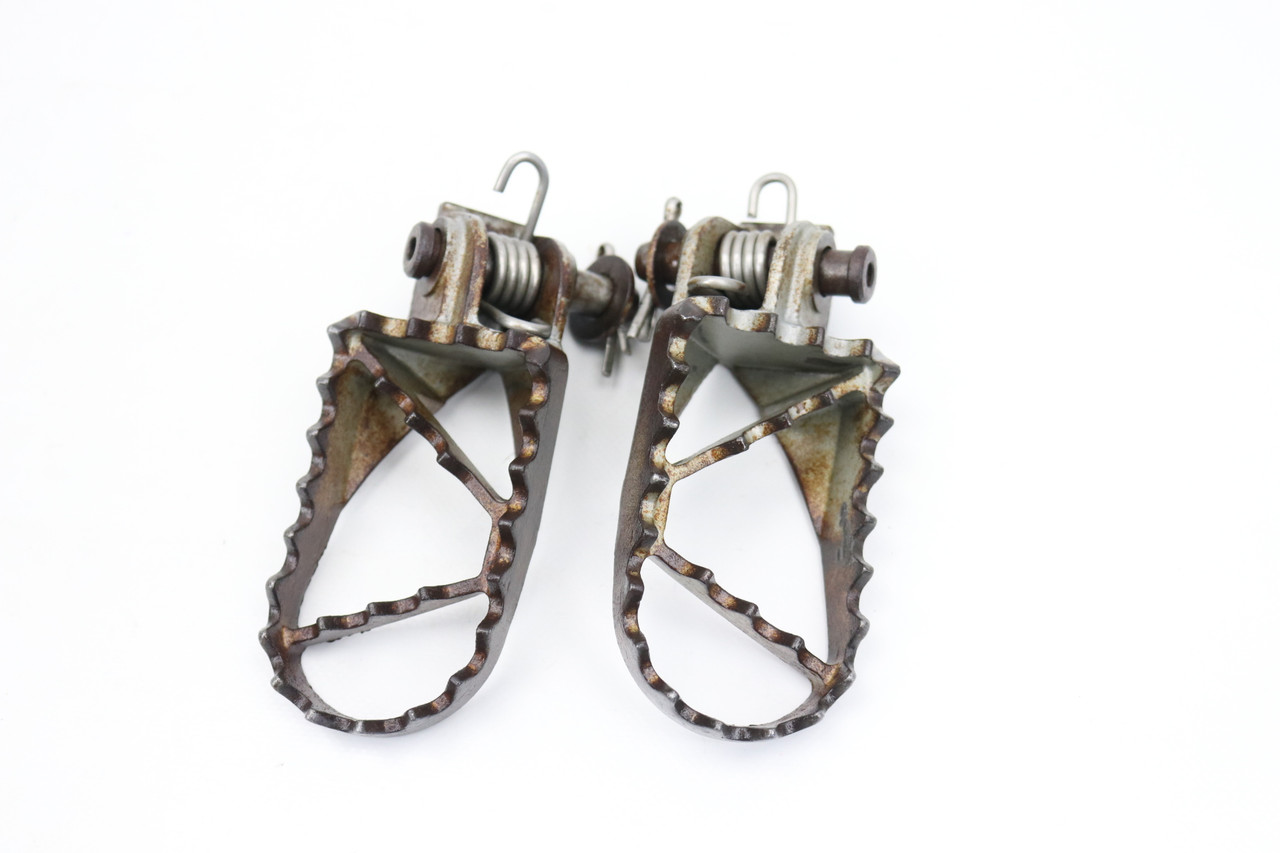 125-500 SX SX-F EXC-F XC-F 2011-2016 Footrests LH+RH Footpegs & Pins KTM 78003040033 #316