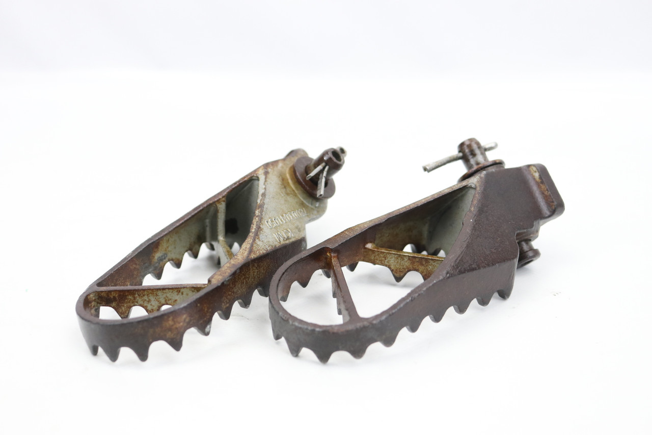 125-500 SX SX-F EXC-F XC-F 2011-2016 Footrests LH+RH Footpegs & Pins KTM 78003040033 #316