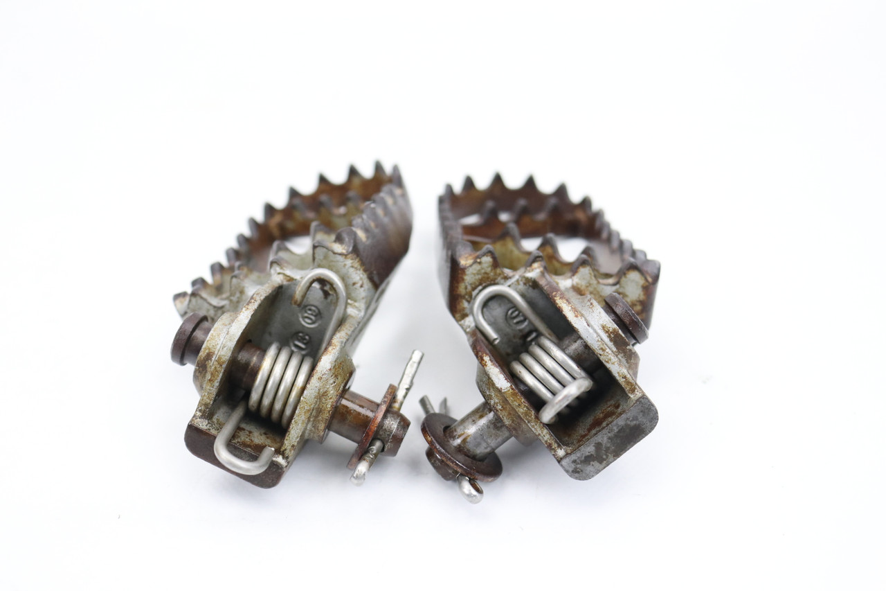 125-500 SX SX-F EXC-F XC-F 2011-2016 Footrests LH+RH Footpegs & Pins KTM 78003040033 #316