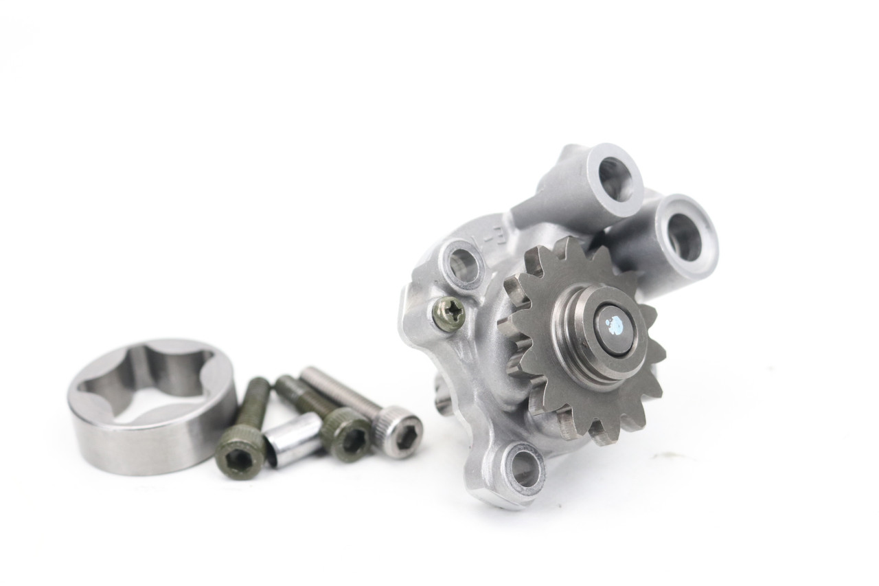 WR250F 01-14 / YZ250F 01-13 Oil Pump Assembly Yamaha 5SG-13300-01-00 #317