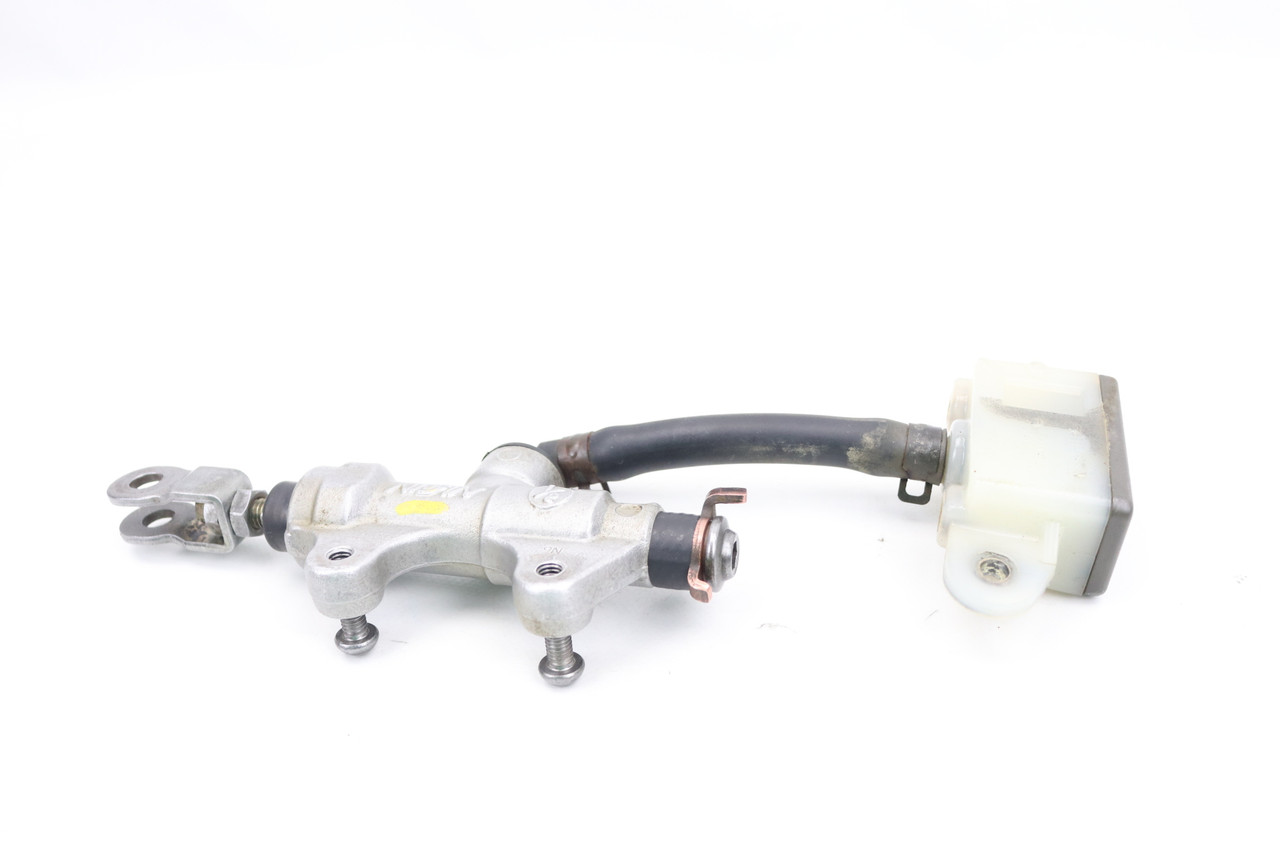 YZF / WRF 00-02 Rear Brake Master Cylinder Yamaha 5JG-2583V-00-00 #317