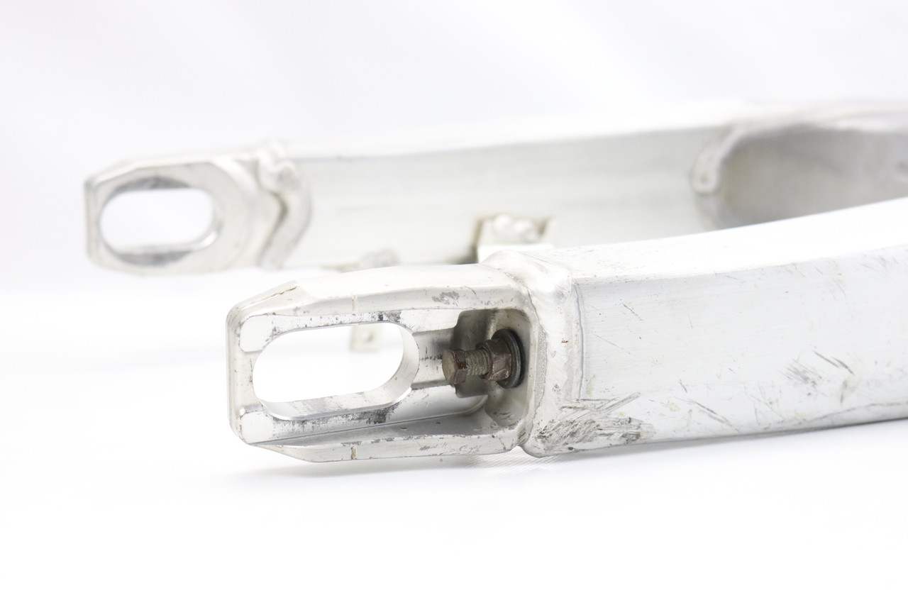 YZF 14-18 WRF 15-19 Swingarm Rear Arm Yamaha 1SL-22110-01-00 #319