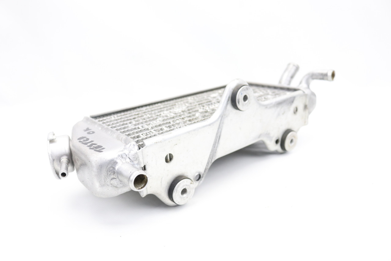 YZF 01-05 / WRF 05-06 Right Radiator Cooling Assy Yamaha 5NL-12461-10-00 #318