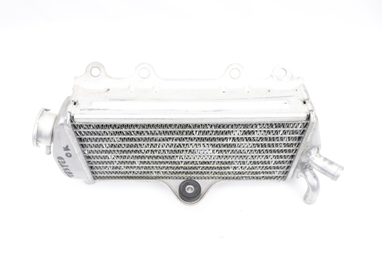 YZF 01-05 / WRF 05-06 Right Radiator Cooling Assy Yamaha 5NL-12461-10-00 #318