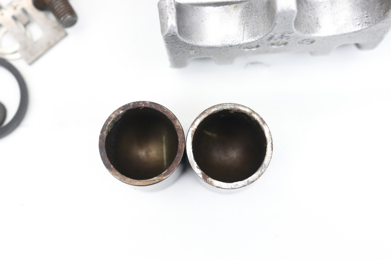 YZ250F 05–06 YZ450F 05–07 Front Brake Caliper Parts Yamaha 1C3-2580T-00-00 #318