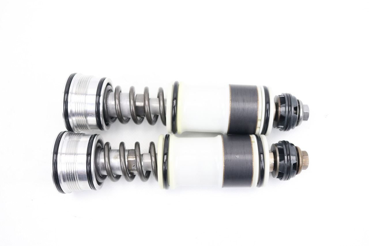 YZ250F 2005 Fork Top Cap Adjusters Pair Yamaha 5XC-2316A-N0-00 #318