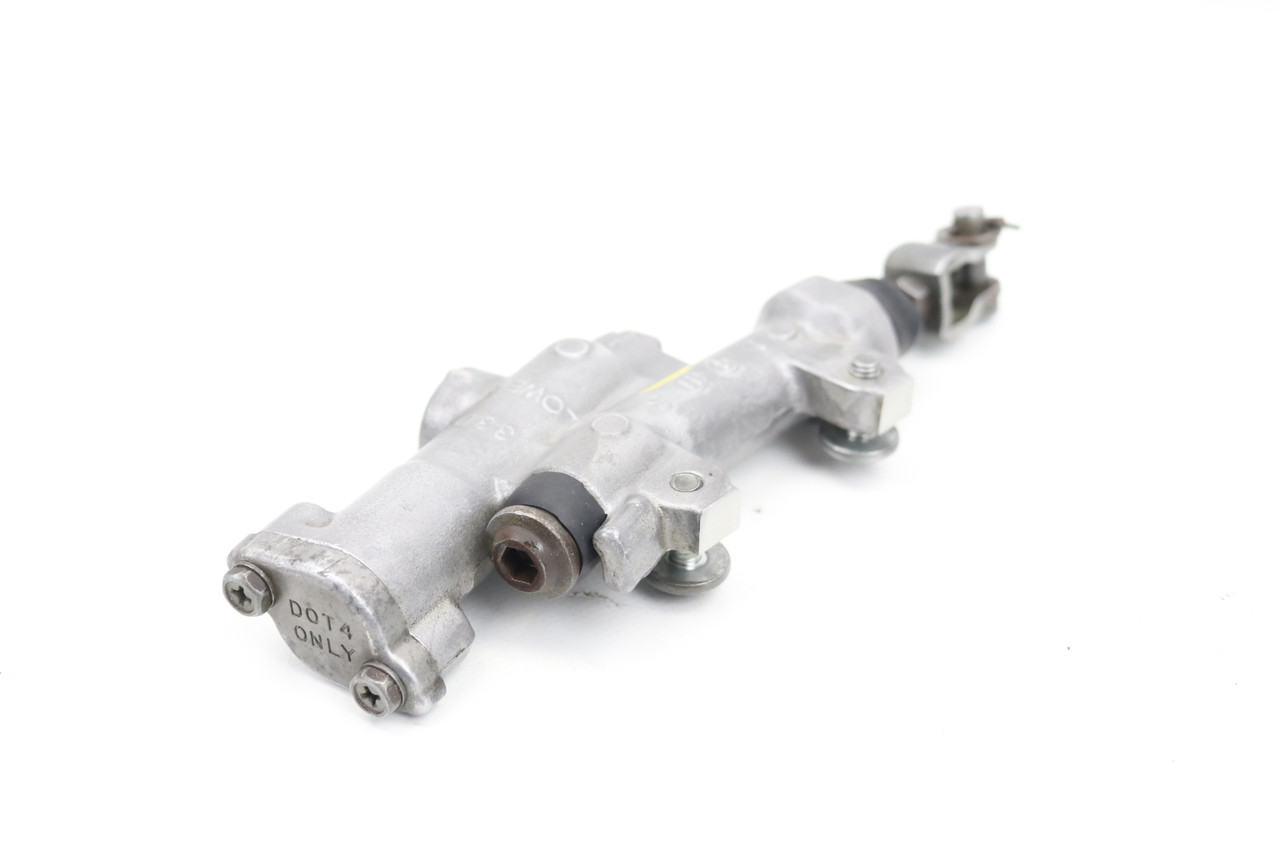 YZF / WRF 10-25 Rear Brake Master Cylinder Yamaha 33D-2583V-00-00 #319