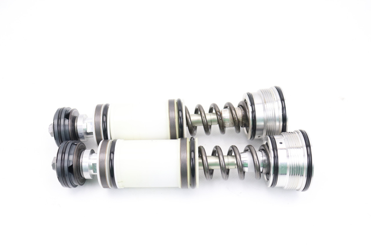 YZ450F 2014-2015 Fork Top Cap Adjusters Pair Yamaha 1SL-2316A-10-00 #319