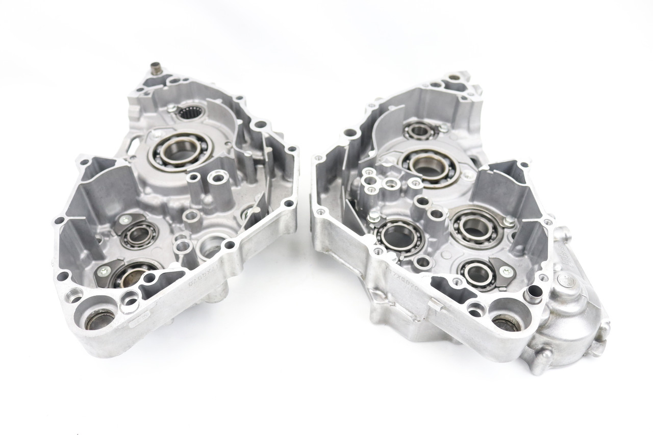 YZ250F 2007–2009 Crankcase Set Engine Cases Yamaha 5XC-15100-21-YX-00 #132