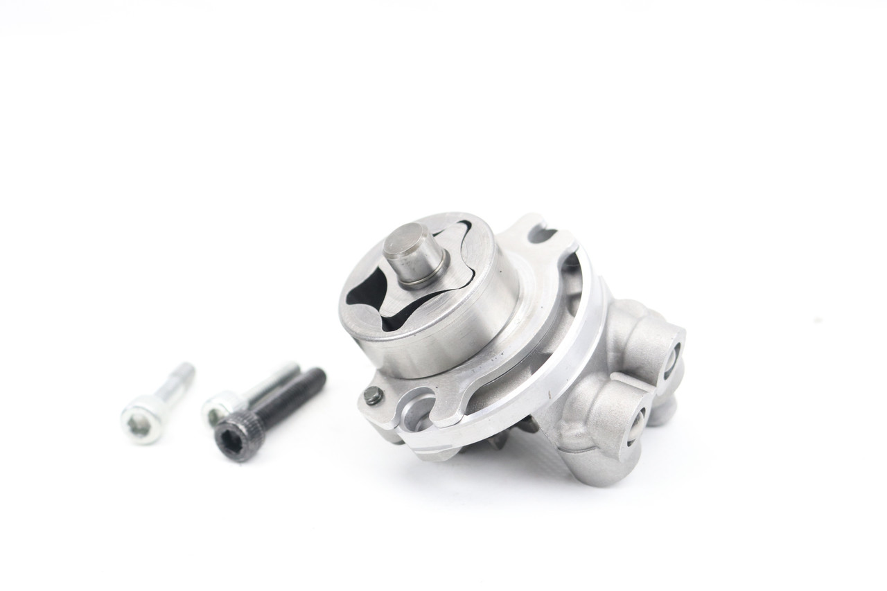 WR250F 01-14 / YZ250F 01-13 Oil Pump Yamaha 5SG-13300-01-00 #132