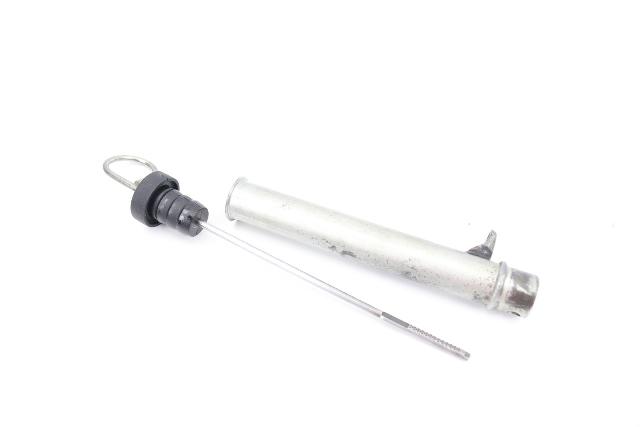 YXM 700 Viking / VI 14-24 Oil Dipstick & Housing Case Yamaha 5B4-15362-00 #201