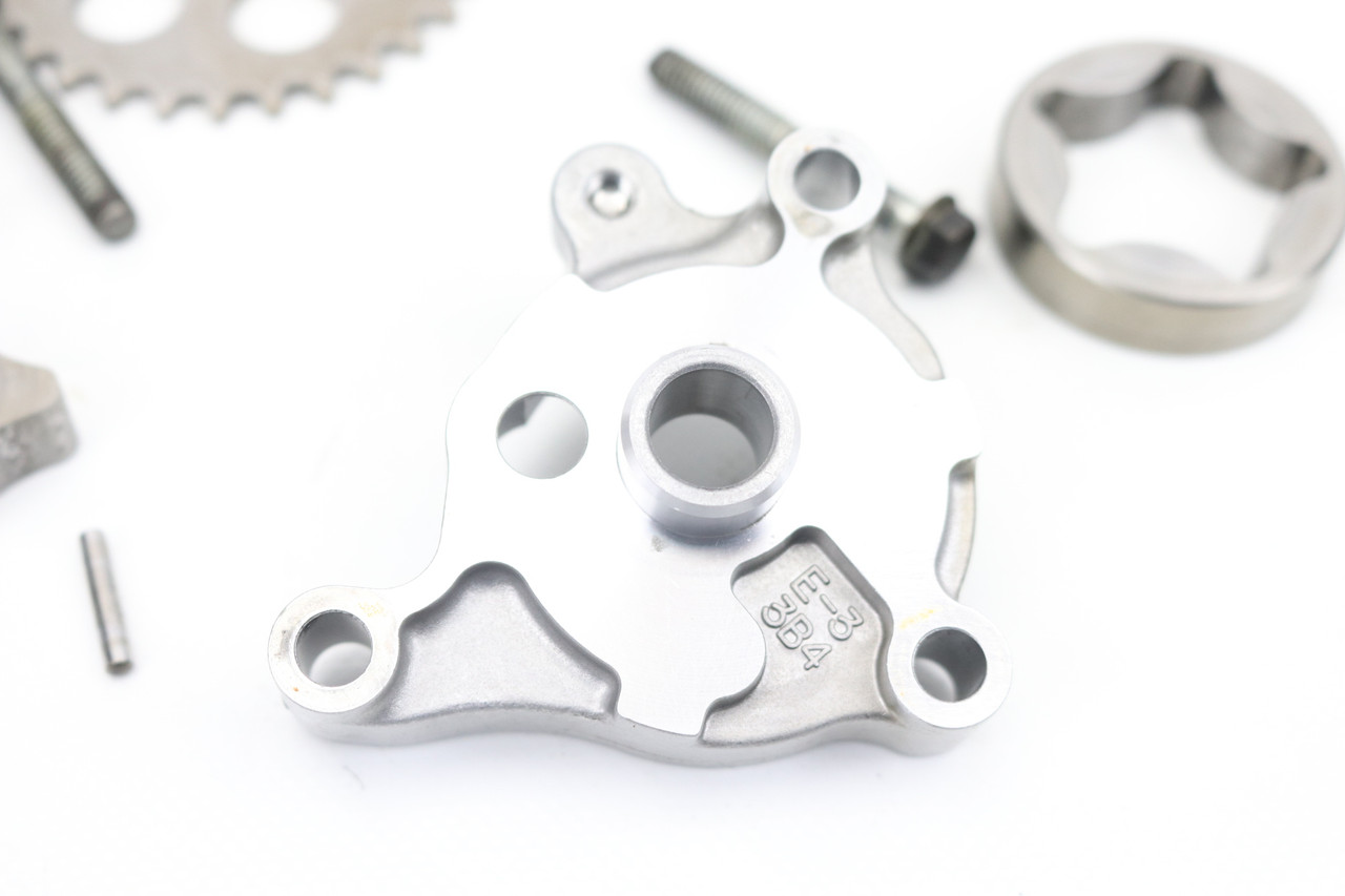 YXM700 Viking 14-24 Oil Pump Assembly Yamaha 3B4-13300-00-00 #201