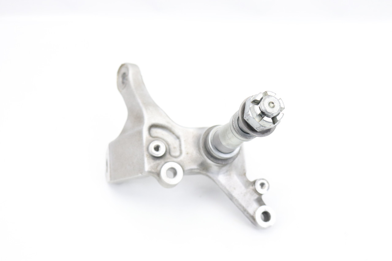 YFM700R 2006–2022 Front Left Steering Knuckle Yamaha 1S3-23501-01-00 #321
