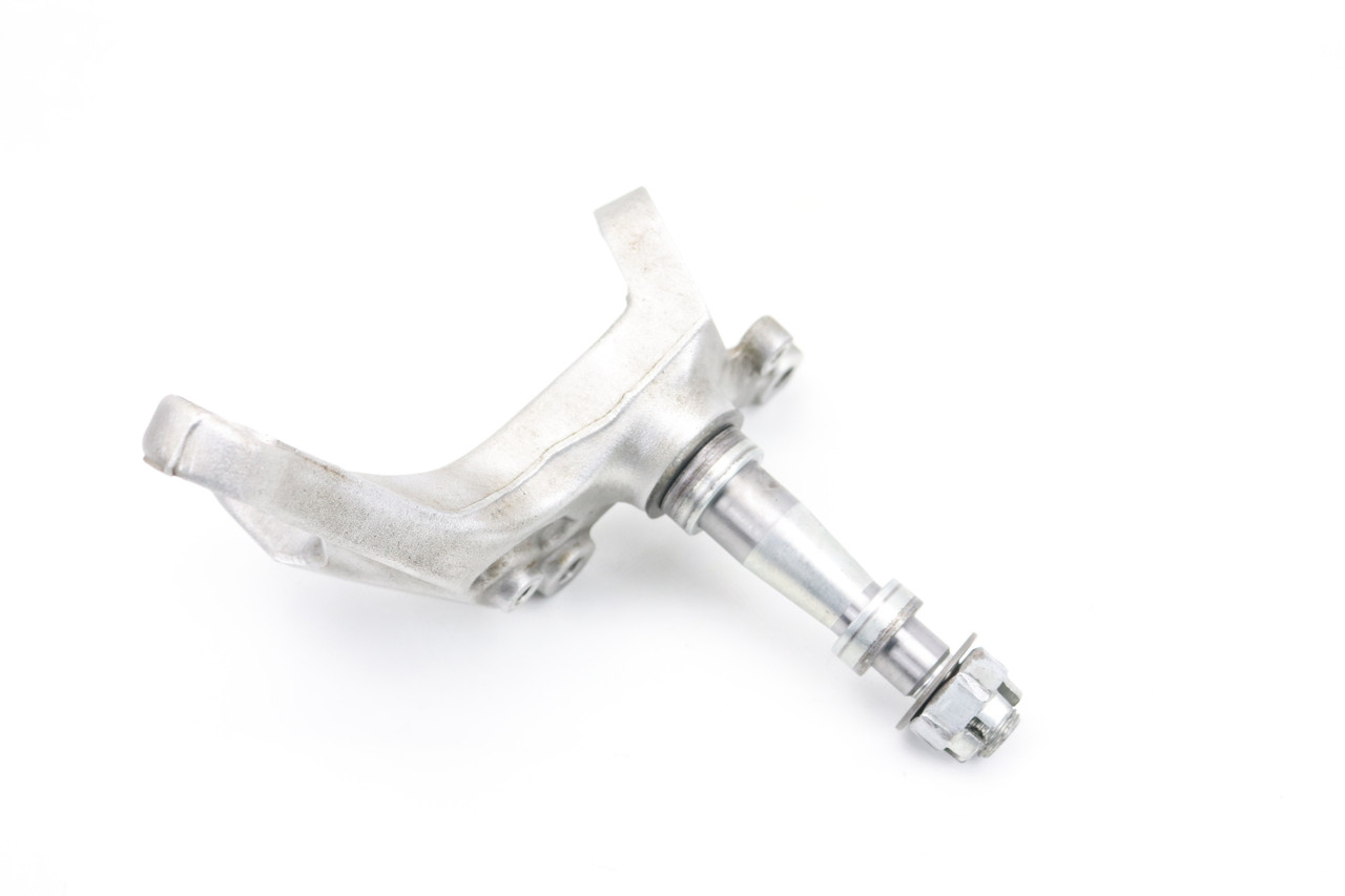 YFM700R 2006–2022 Front Left Steering Knuckle Yamaha 1S3-23501-01-00 #321