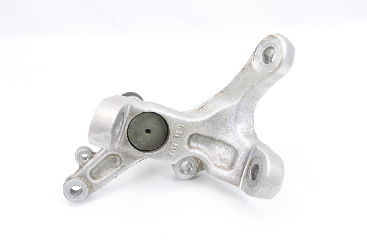 YFM700R 2006–2022 Front Left Steering Knuckle Yamaha 1S3-23501-01-00 #321
