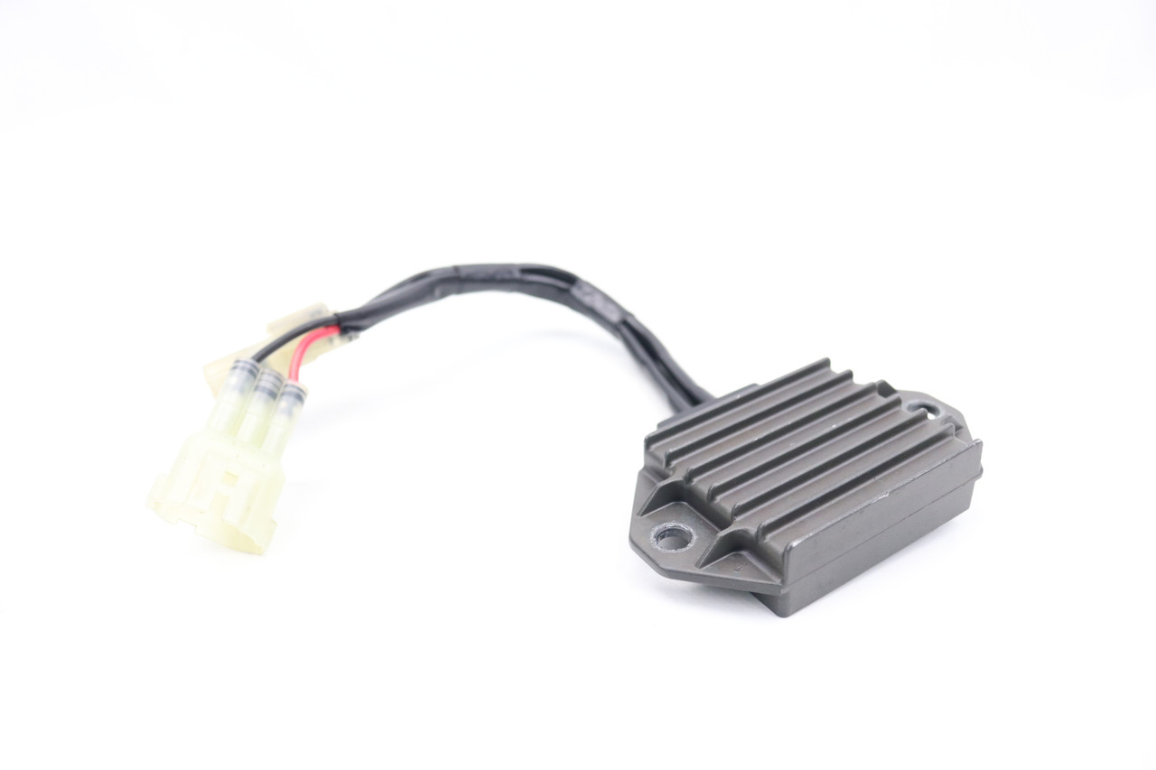 YZ450F 2010-2013 Voltage Regulator Yamaha 33D-81960-00-00 #324