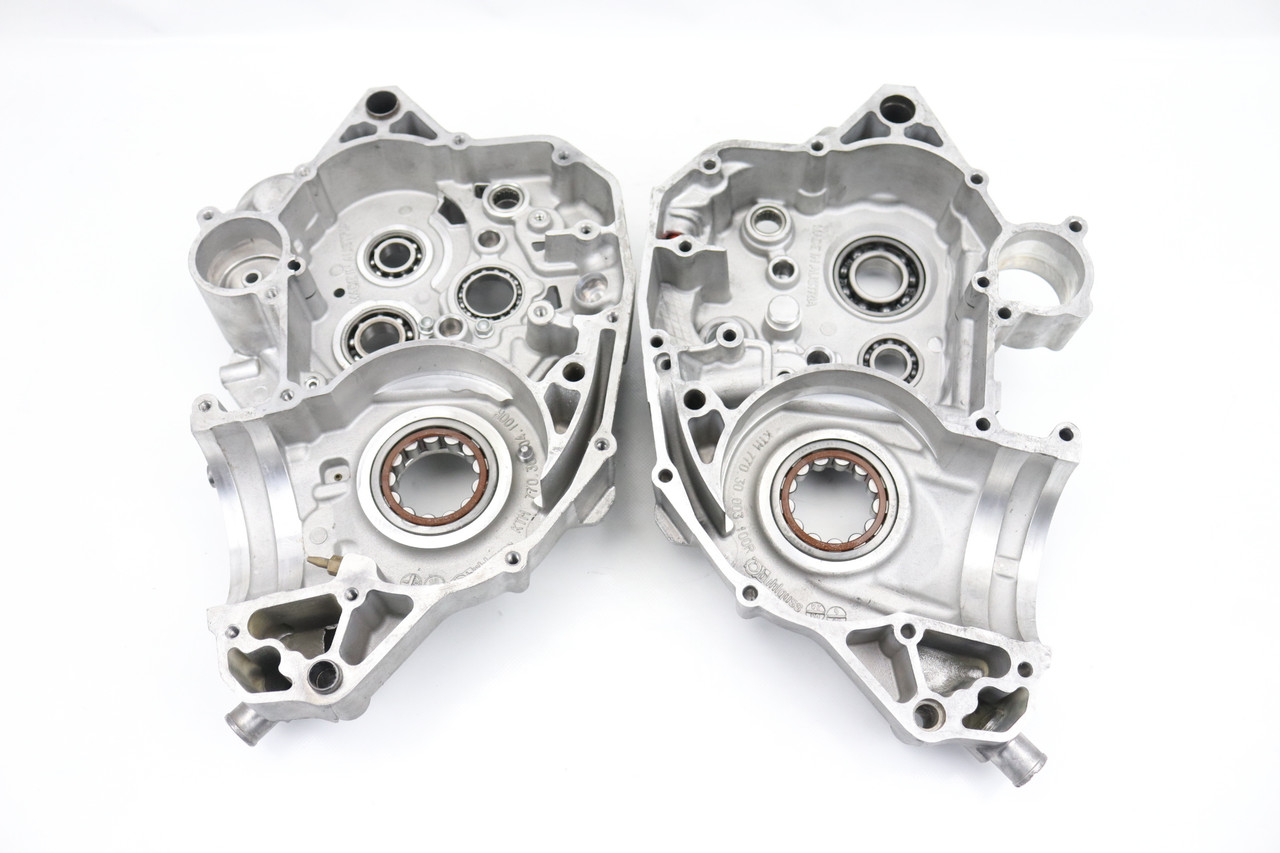 250 SX-F SXS-F 2007-2010 Crankcase Set Engine Cases KTM 77030000144 #323