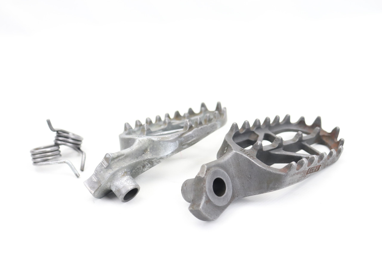 RM-Z250 10-15 RM-Z450 08-14 Footrests LH+RH Footpegs Suzuki 43551-28H10 #328