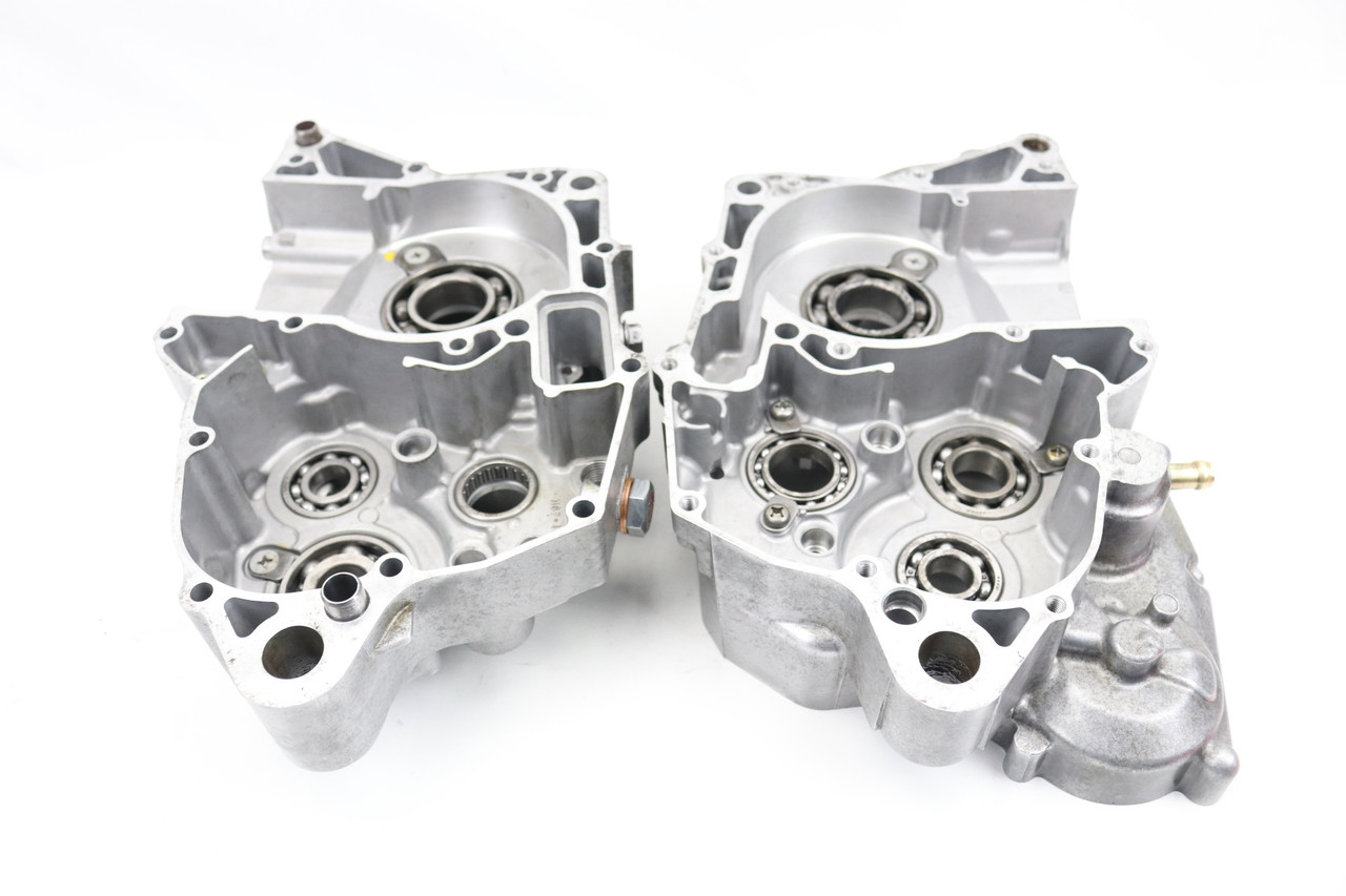 RM-Z250 2011-2012 Crankcase Set Engine Cases Suzuki 11301-49821 #328