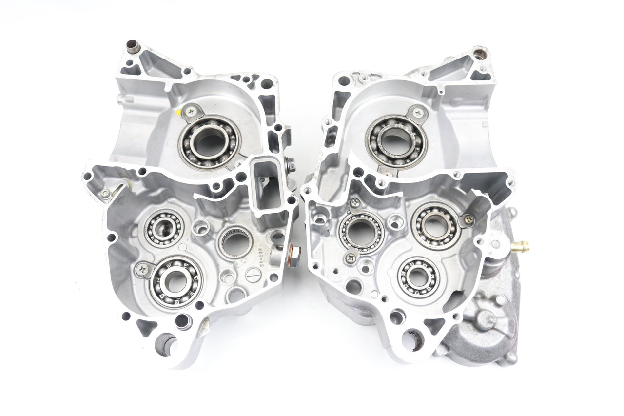 RM-Z250 2011-2012 Crankcase Set Engine Cases Suzuki 11301-49821 #328