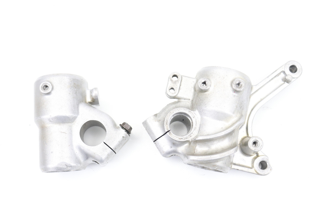 YZ125 YZ250 1998-2003 Front Fork Lower Lugs Pair Yamaha #334