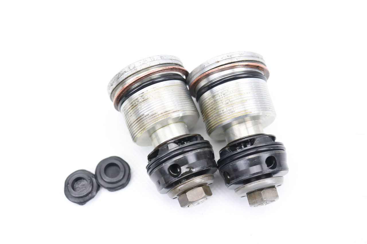 YZ125 2003 Fork Lower Centre Bolts Yamaha 5UN-2316A-L0-00 #334