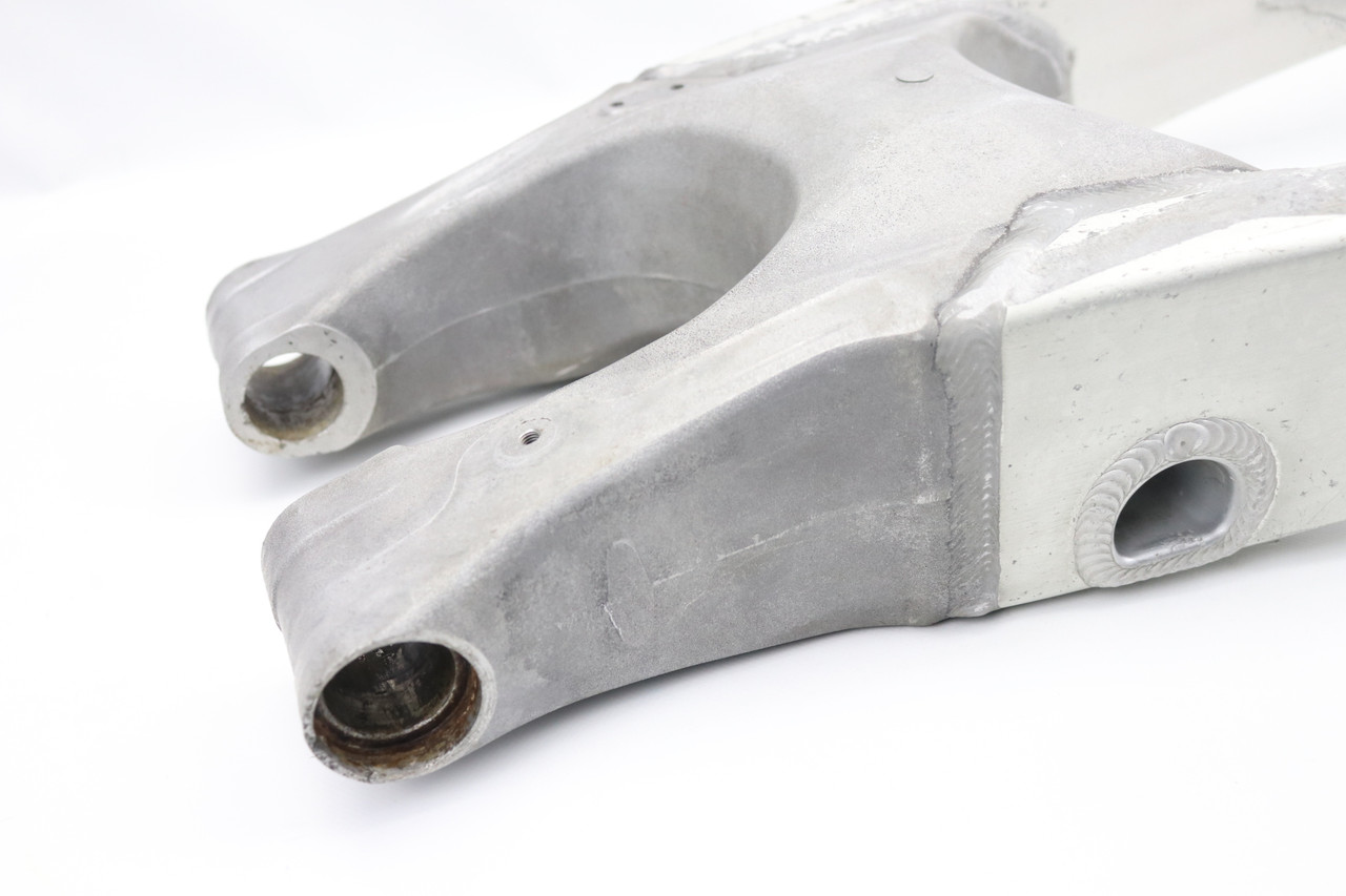 YZ125 YZ250 03-04 Swingarm Rear Arm Yamaha 5UN-22110-00-00 #334