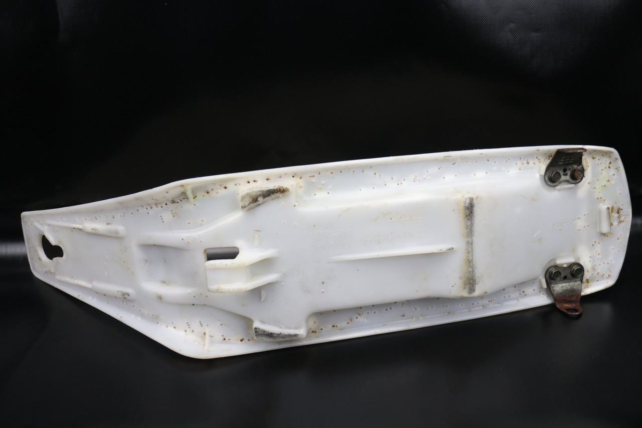 YZ125 YZ250 02-08 Seat Base Yamaha 1C3-24770-53-00 #334